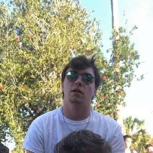 Meet your Posher, Carson